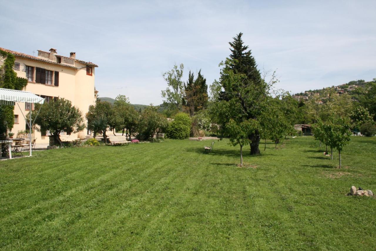 Hotel-Restaurant Le Moulin De La Camandoule Fayence Bagian luar foto