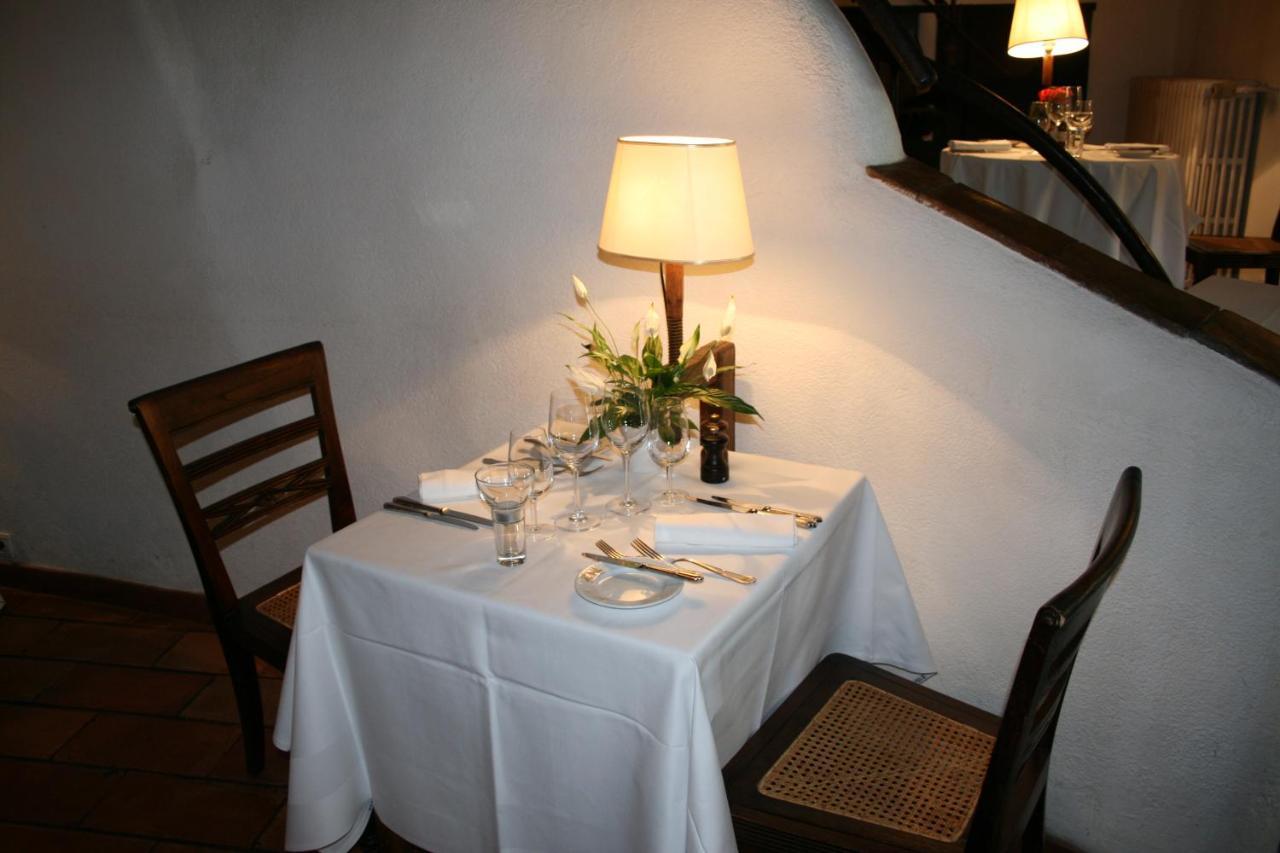 Hotel-Restaurant Le Moulin De La Camandoule Fayence Bagian luar foto