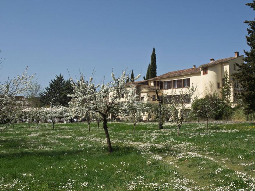 Hotel-Restaurant Le Moulin De La Camandoule Fayence Bagian luar foto