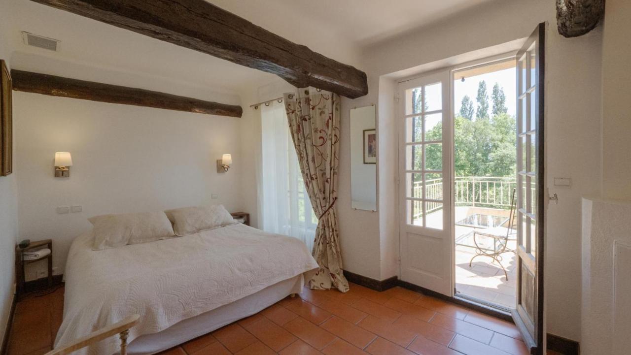 Hotel-Restaurant Le Moulin De La Camandoule Fayence Bagian luar foto