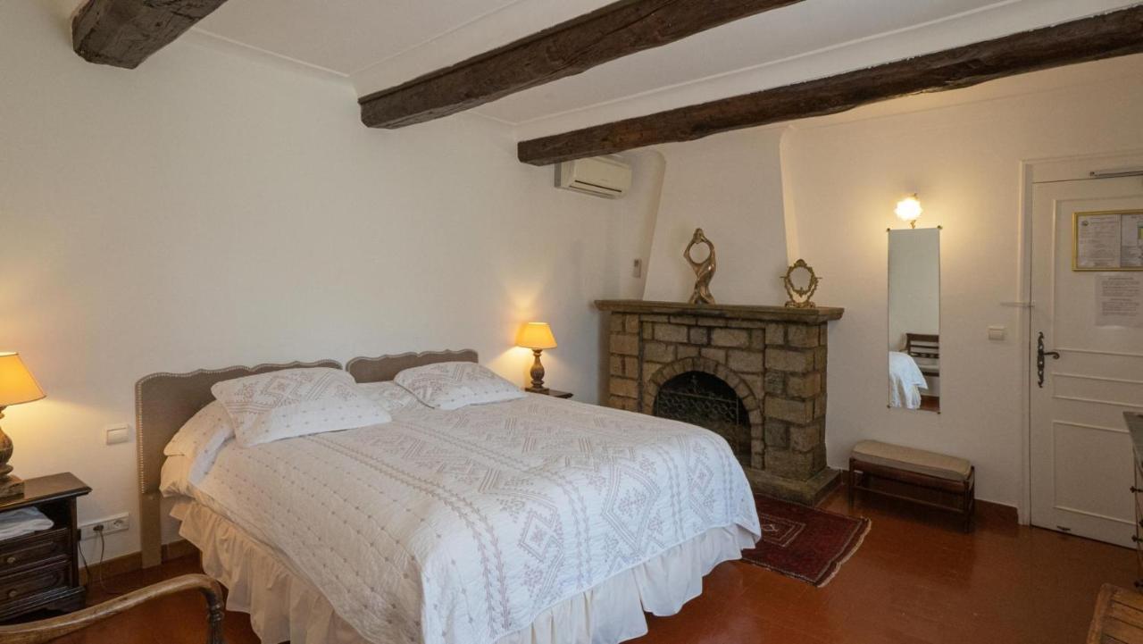 Hotel-Restaurant Le Moulin De La Camandoule Fayence Bagian luar foto