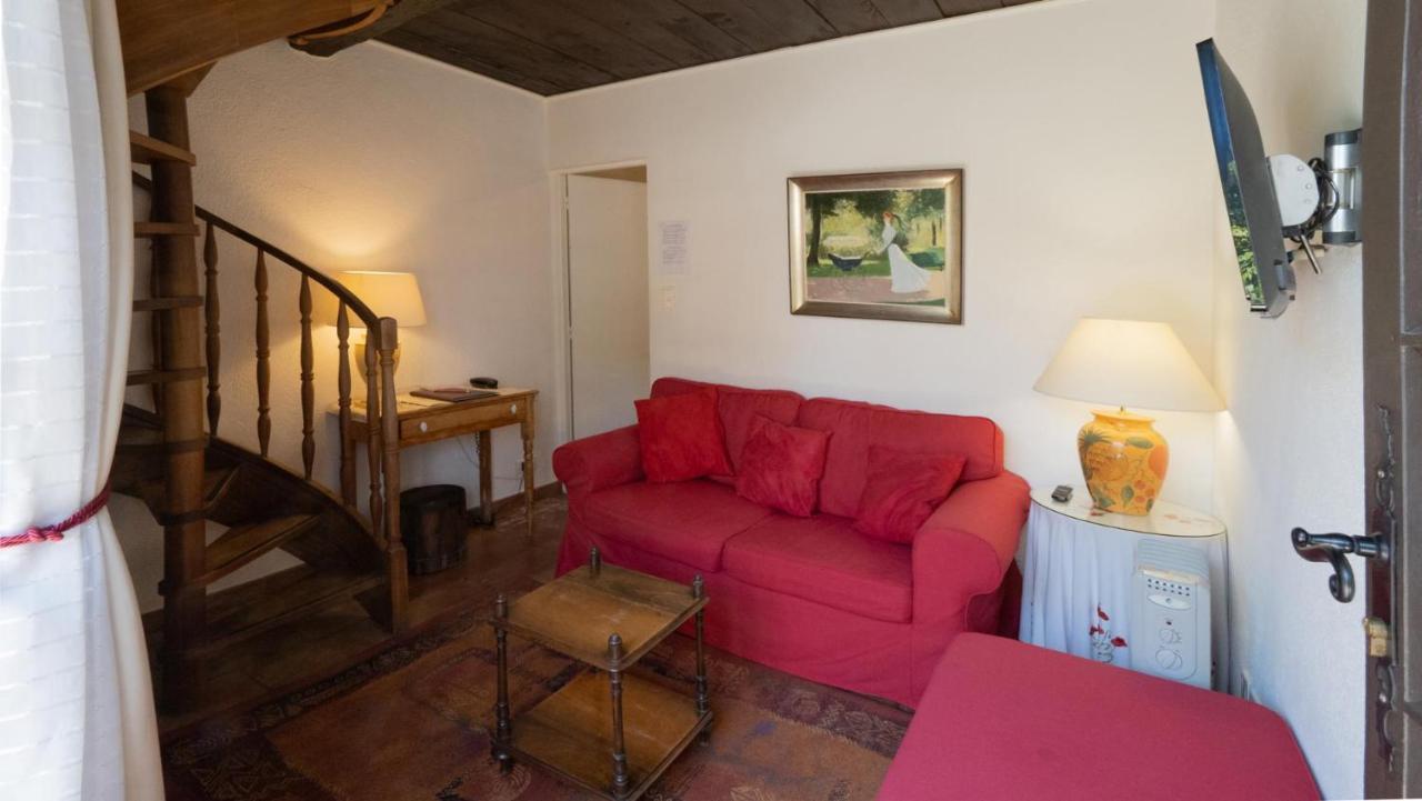 Hotel-Restaurant Le Moulin De La Camandoule Fayence Bagian luar foto